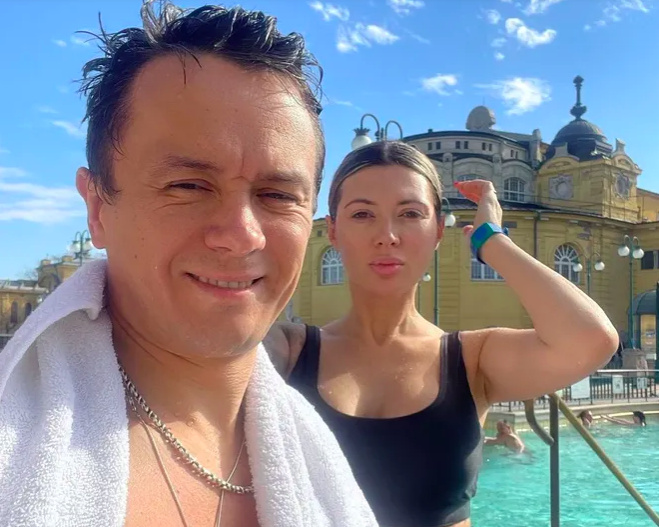 комик Соболев с женой